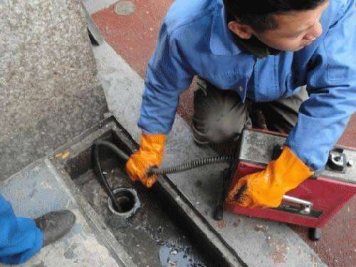 工业园区疏通下水道